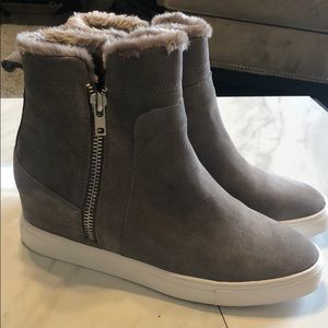 NEW STEVE MADDEN GRAY SUEDE PLATFORM SNEAKERS